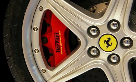 coche-ferrari-efe.jpg