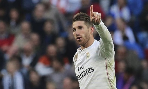 sergio-ramos-senala-efe.jpg