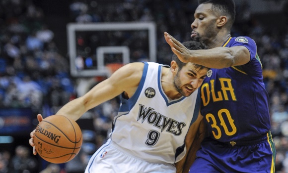 Ricky-Rubio-penetra-canasta-2016-efe.jpg