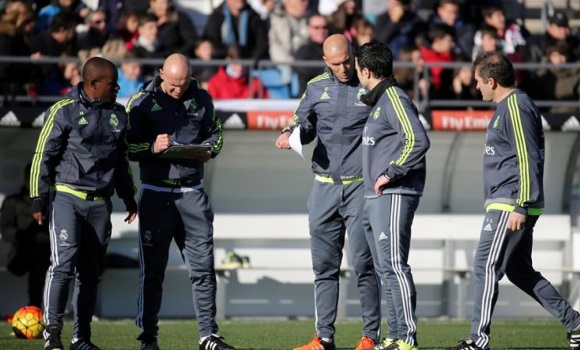 equipo-zidane-entrenamiento-efe.jpg