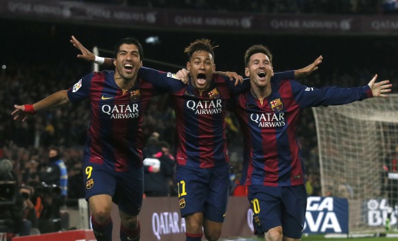 Luis-Suarez-Neymar-Messi-celebran-2015.reuters.jpg
