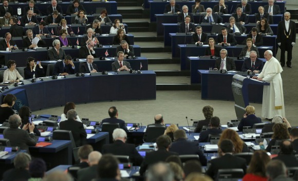 Papa-interviene-Eurocamara-2014-reuters.jpg