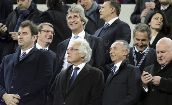 Pellegrini-sonrie-palco-CampNou-2014-EFE.jpg