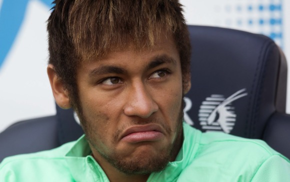 Neymar-gesto-indiferencia-banquillo-2014-efe.jpg