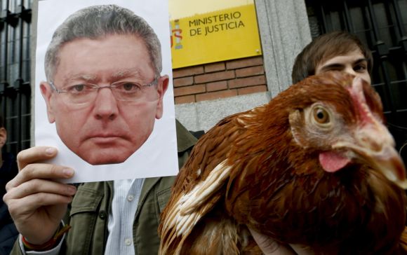 gallardon-gallina.jpg