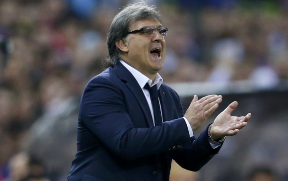 Martino-aplaude-calderon-2014-reuters.jpg