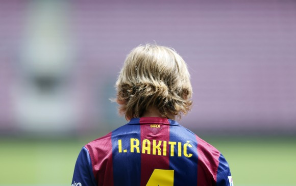 Rakitic-dorsal-presentacion-2014-efe.jpg