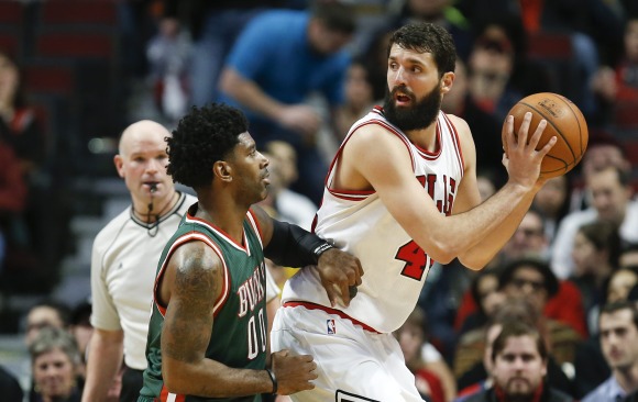 Mirotic-Bucks-2015-efe.jpg