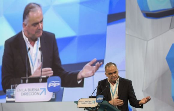 gonzalez-pons.jpg