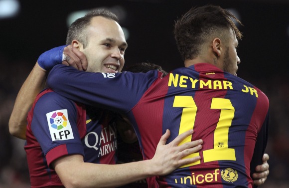 Iniesta-celebra-neymar-2015-reuters.jpg