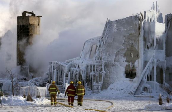 canada-residencia-quemada.jpg