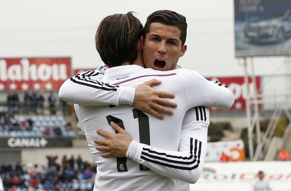 CR7-abraza-bale-2015-getafe-reuters.jpg