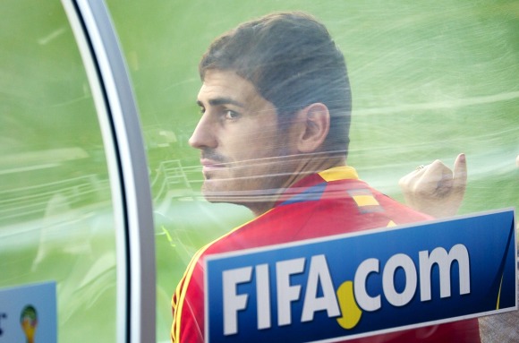 Casillas-banquillo-espana-2014-efe.jpg