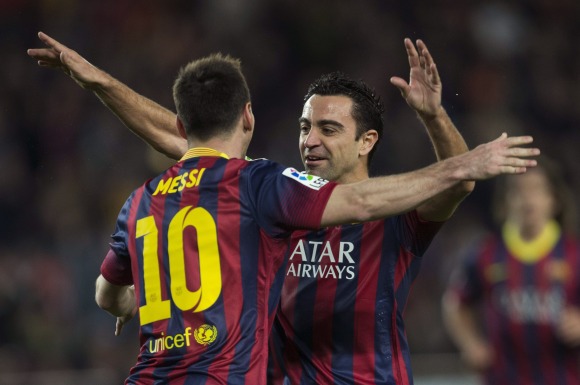 Messi-Xavi-celebran-2014-EFE.jpg