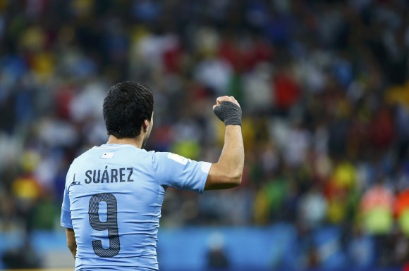 Suarez-celebra-gol-Uruguay-2014-reuters.jpg