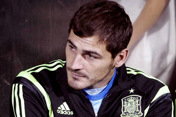 casillas-banquillo-luxemburgo-efe.jpg