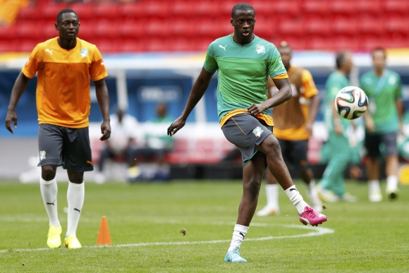 seleccion-costamarfilena-toure-entrena-reuters