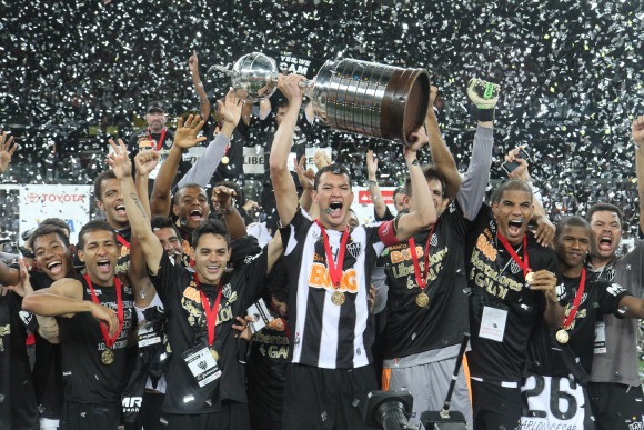 Atletico-Mineiro-celebra-libertadores-2013-efe.jpg