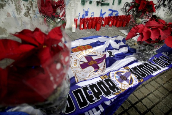 Depor-bufandas-velas-2014-efe.jpg