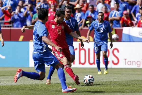 Cesc-tiro-elsalvador-2014-reuters.jpg