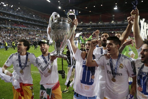 Ramos-DiMaria-sujetan-decima-2014-efe.jpg