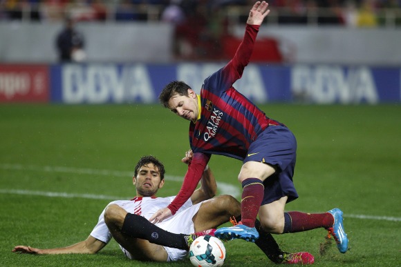 Messi-Fazio-penalti-2014-efe.jpg