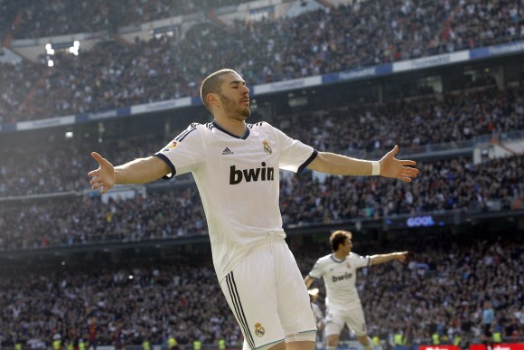 Benzema-celebra-clasico-2013-EFE-luzdia.jpg