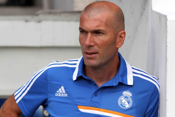 Zidane-pp-2013-polo-azul-efe.jpg