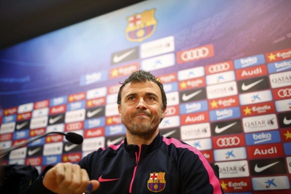 LuisEnrique-rp-escudo-barcelona-2015-efe.jpg