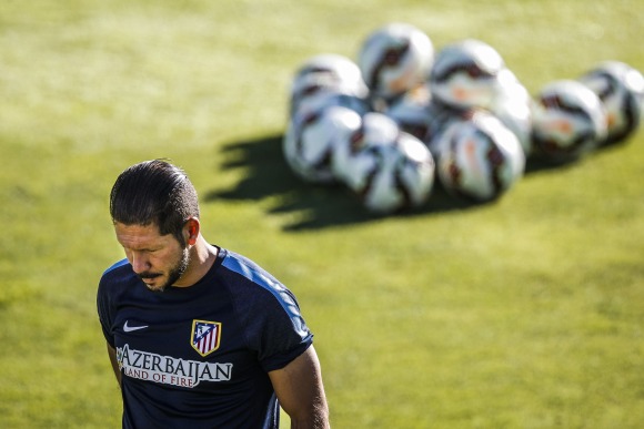 Simeone-entreno-pelotas-efe.jpg