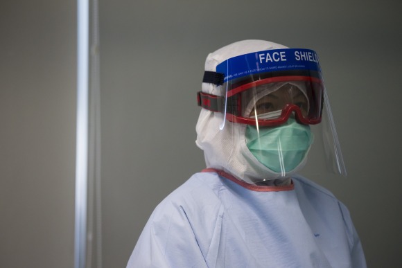 Ebola-proteccion-reuters-2014.jpg