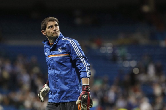 Casillas-mirada-grada-bernabeu-2014-efe.jpg