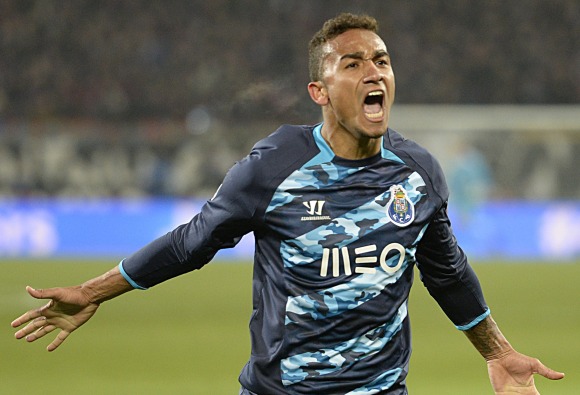 Danilo-Celebra-Oporto-Champions-2015-efe.jpg