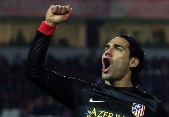 Falcao-celebra-sevilla-Reuters-2013.jpg