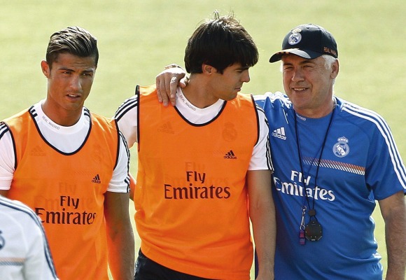Ancelotti-Kaka-CR7-2013-Efe.jpg