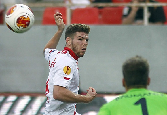 Alberto-moreno-Sevilla-UEFA-2013-efe.jpg