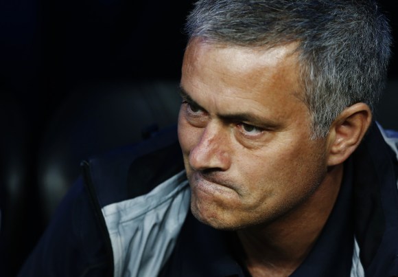 Mourinho-muerdelabio-banquillo-2013-efe.jpg