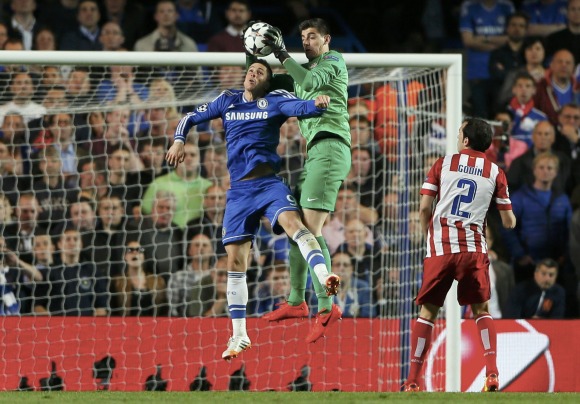 Courtois-parada-Torres-Reuters-2014.jpg