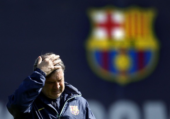 Martino-serio-escudo-Barcelona-2014-efe.jpg