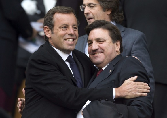 Rosell-palco-abrazo-elche-2014-efe.jpg