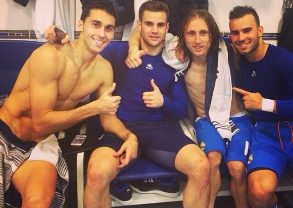 Arbeloa-Nacho-semidesnudo-2013-twitter.jpg