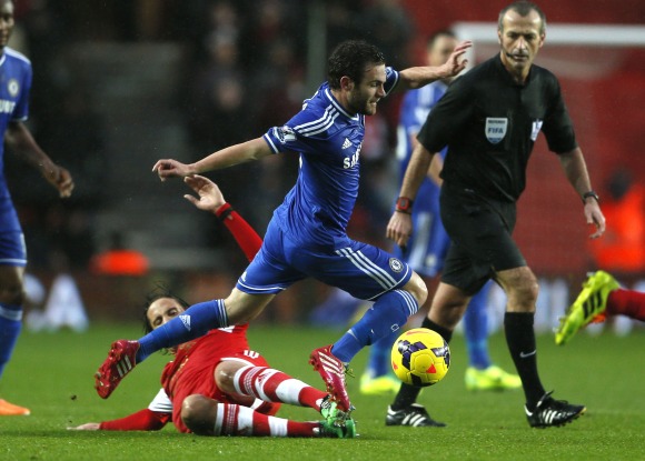 Mata-regatea-Southampton-2014-reuters.jpg