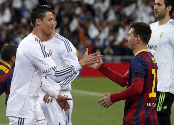 Messi-CR7-saludo-2014-reuters.jpg
