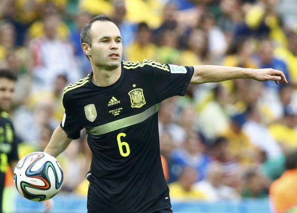 Iniesta-australia-2014-reuters.jpg