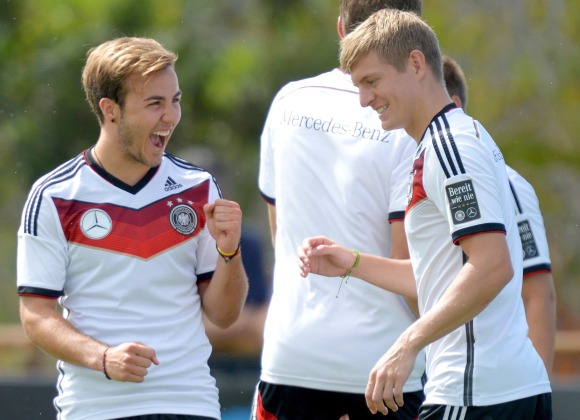 Gotze-Kroos-2014-entrenamiento-mundial.jpg