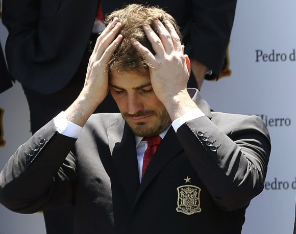 Casillas-traje-cara-2014-EFE.jpg