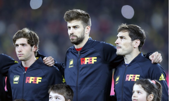 Casillas-Pique-Sergi-Roberto-2016-efe.jpg