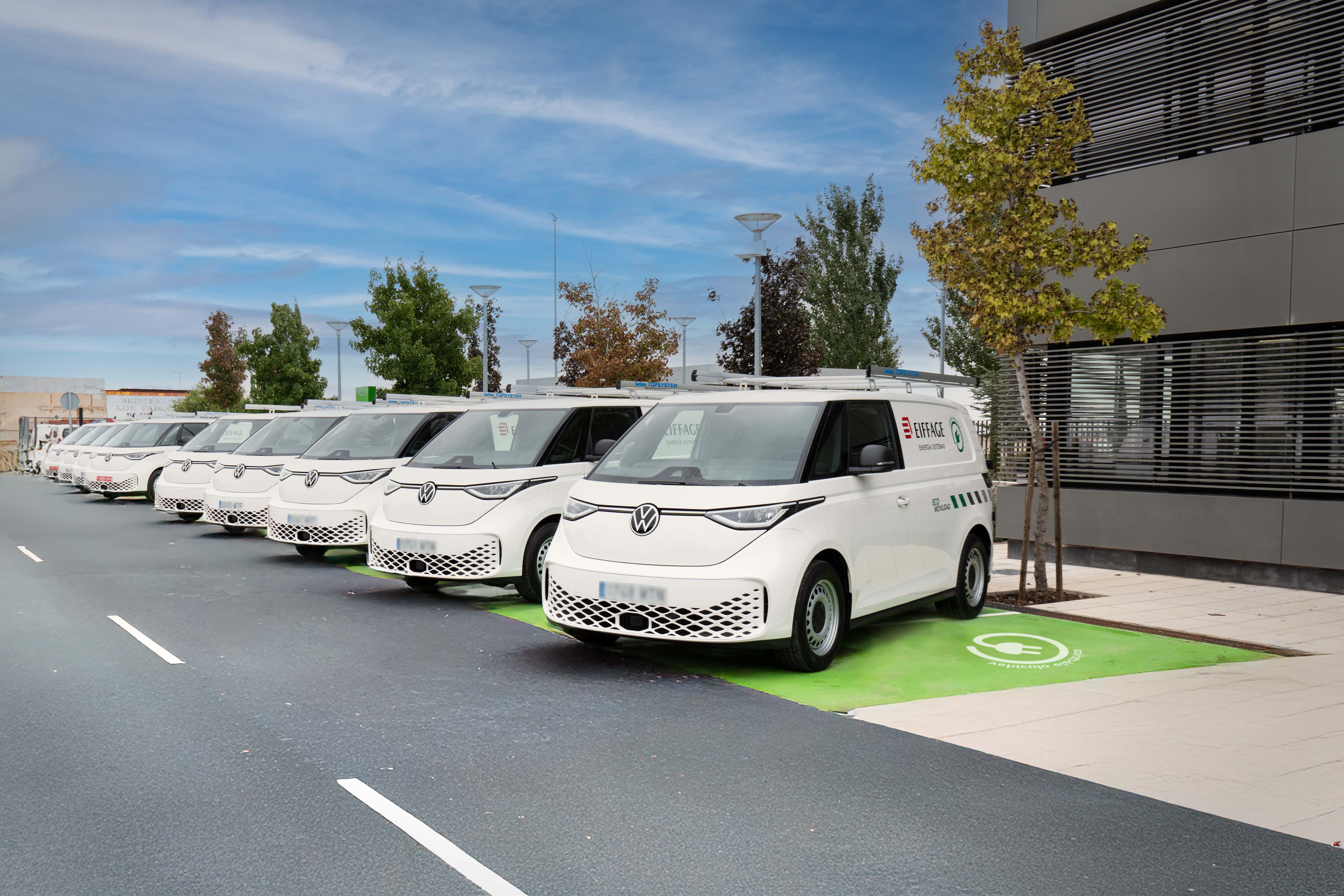 Renovación de la flota de vehículos eléctricos. Sede Central de Albacete.  Eiffage Energía Sistemas 