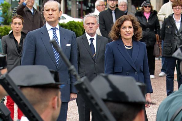 botella-guardiacivil2.jpg