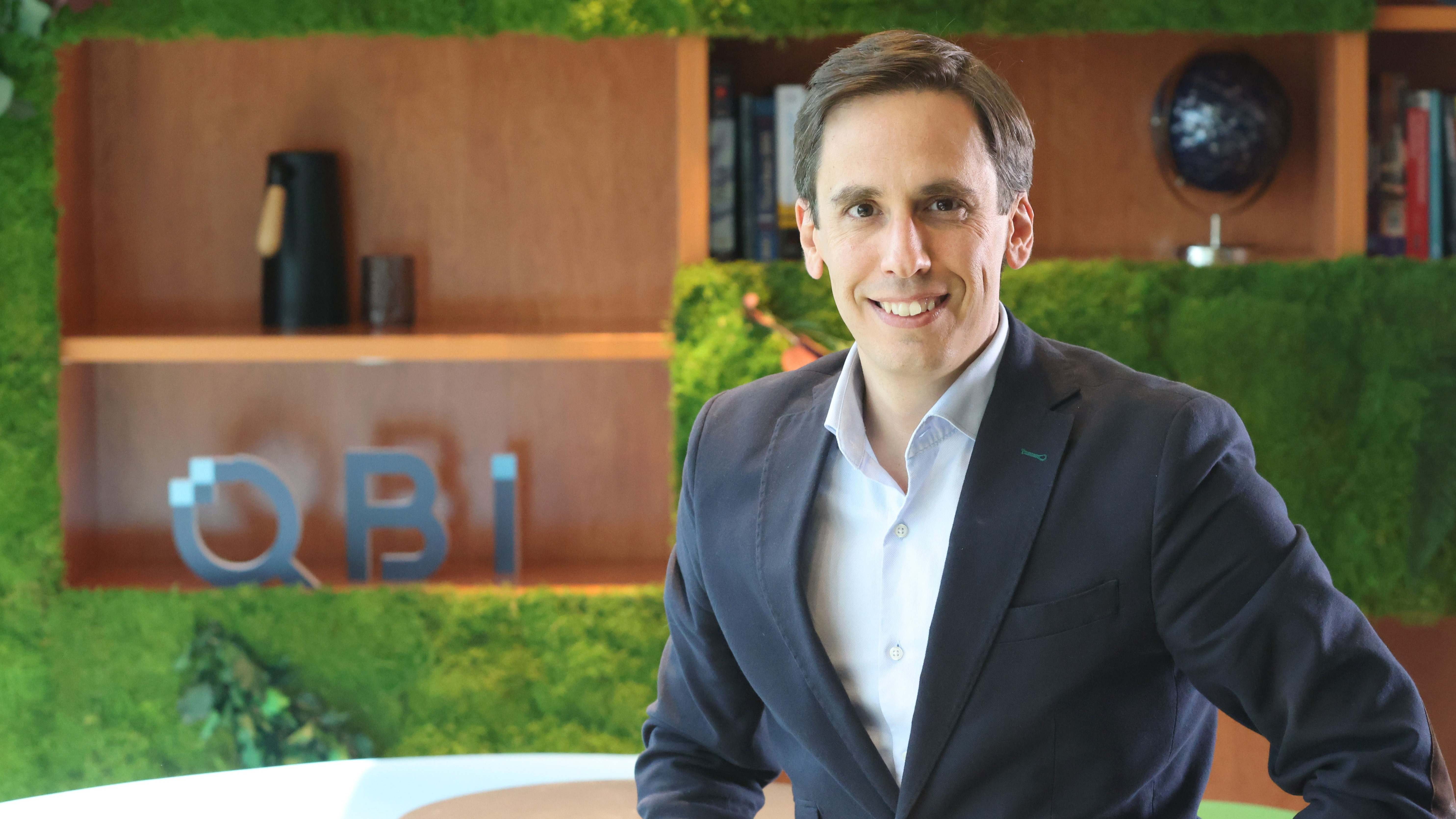 CEO QBi